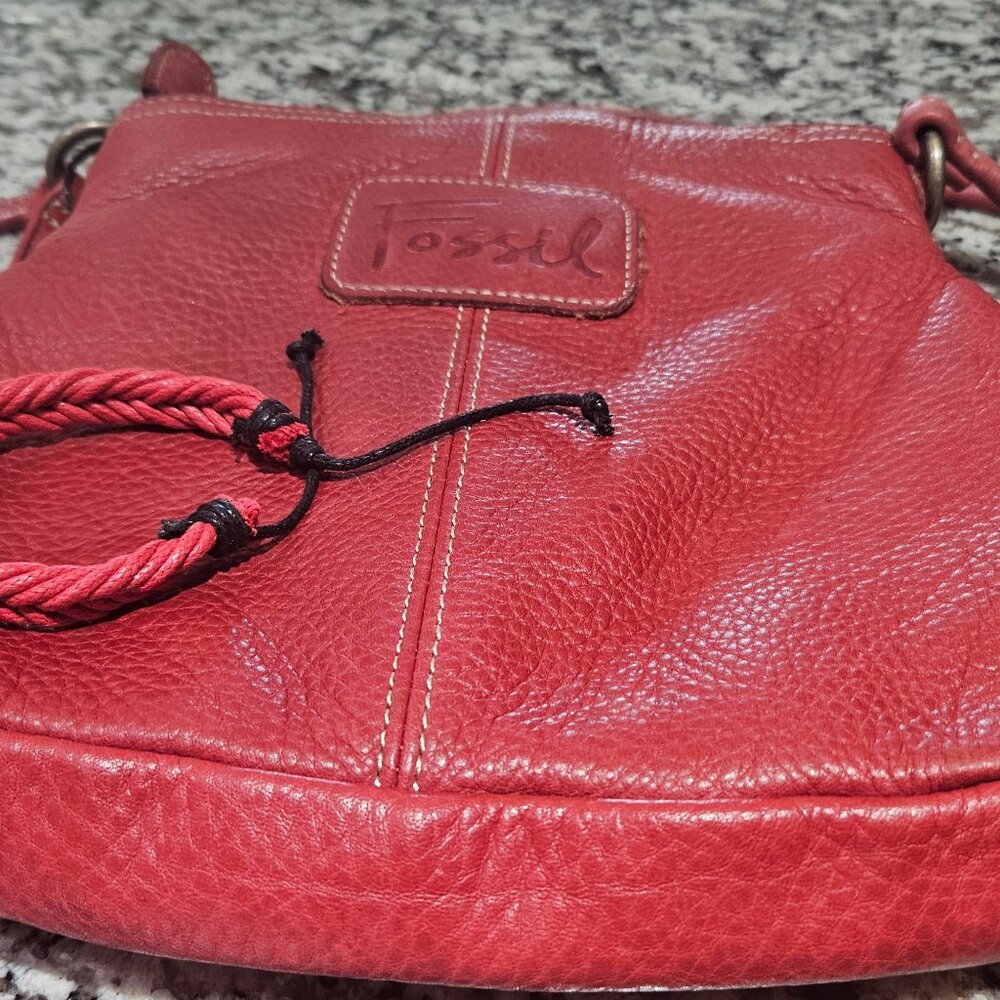 Red Leather Fossil Purse in loving Vintage Condition